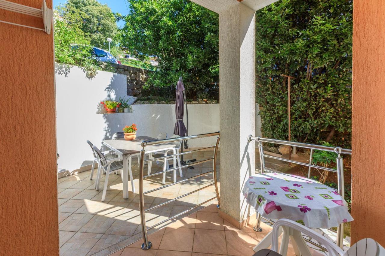 Apartments Zorica Dramalj Luaran gambar