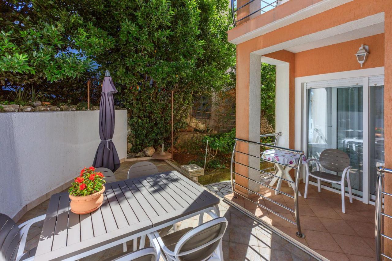 Apartments Zorica Dramalj Luaran gambar