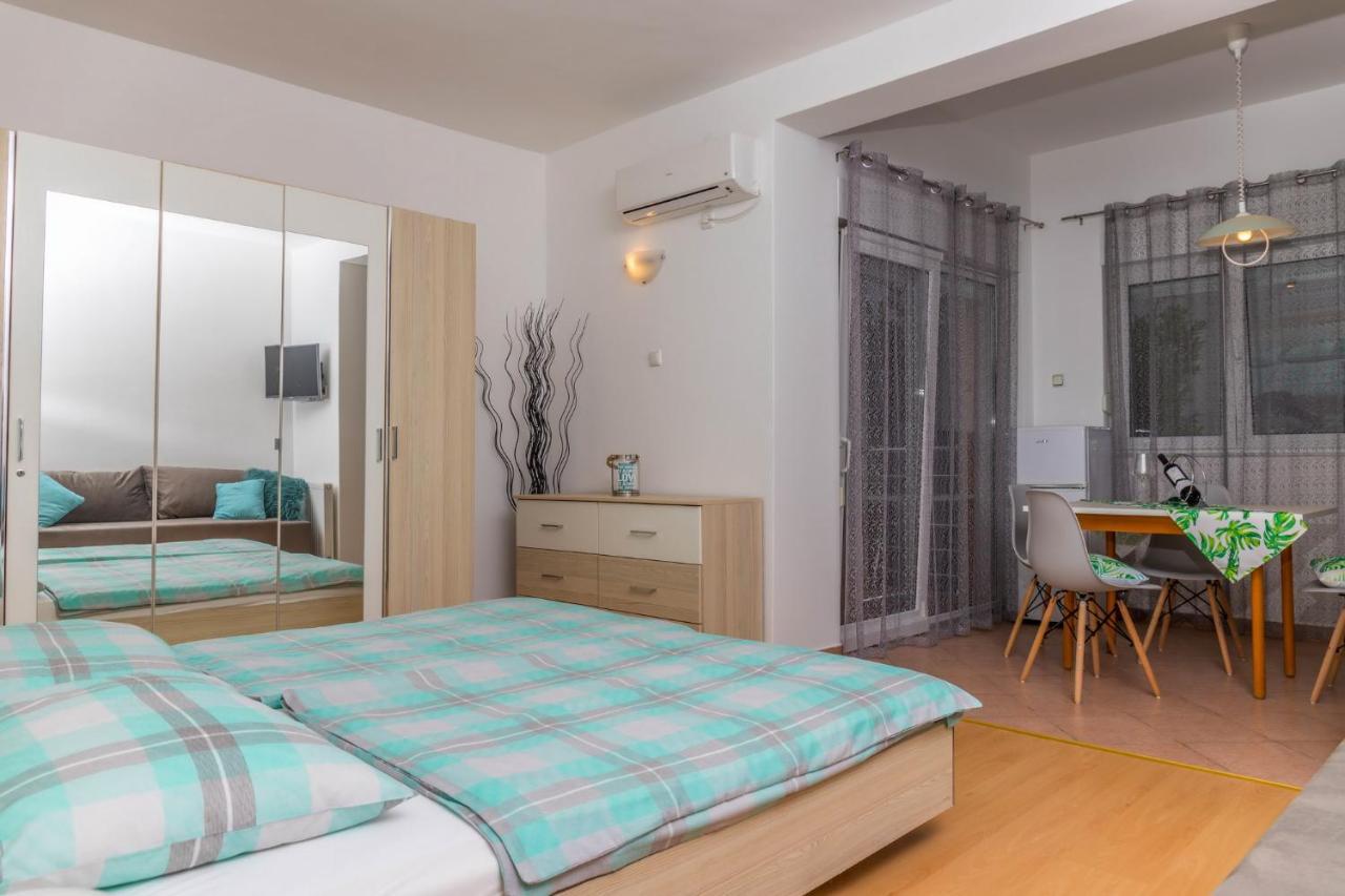 Apartments Zorica Dramalj Luaran gambar