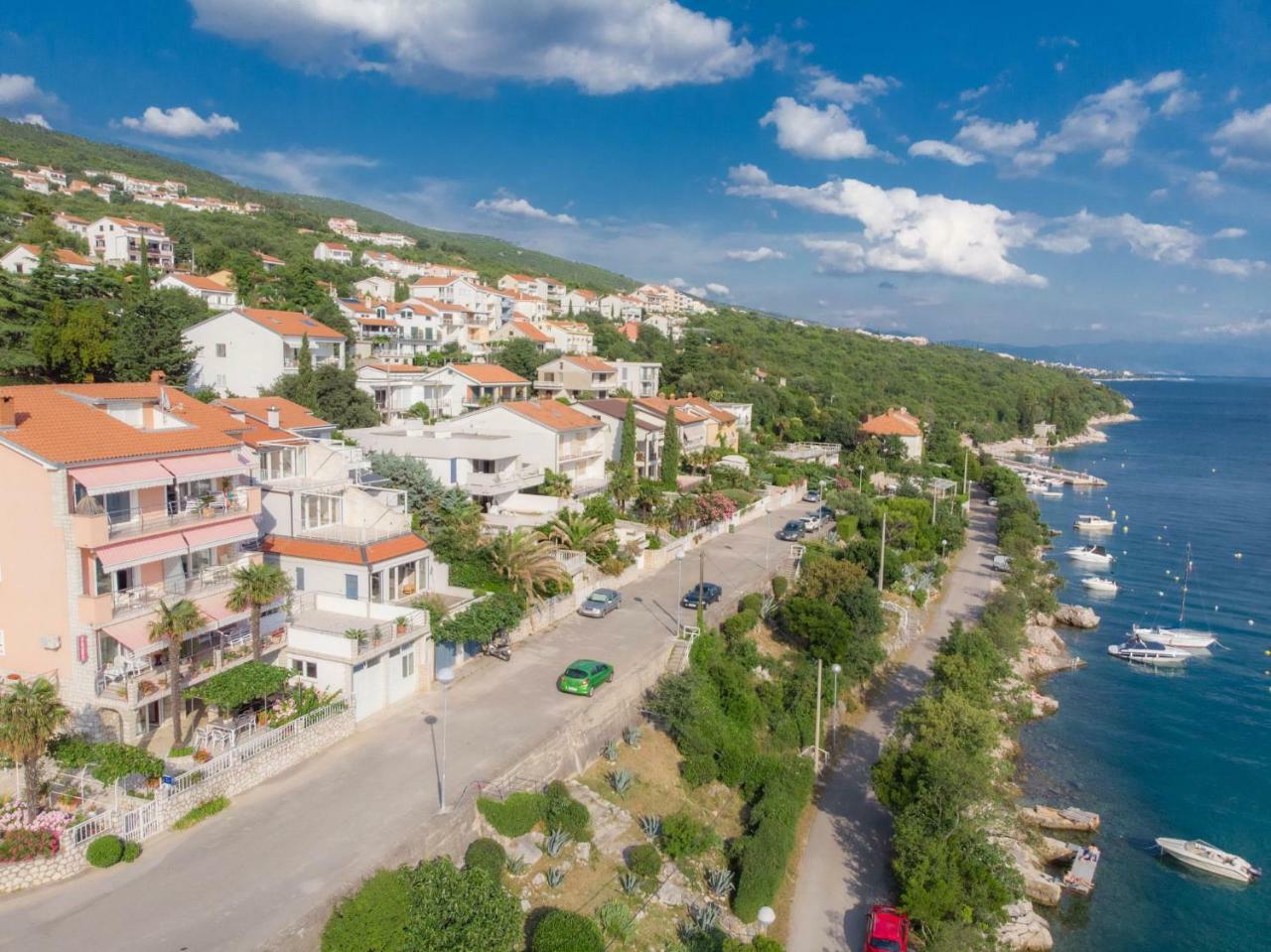 Apartments Zorica Dramalj Luaran gambar