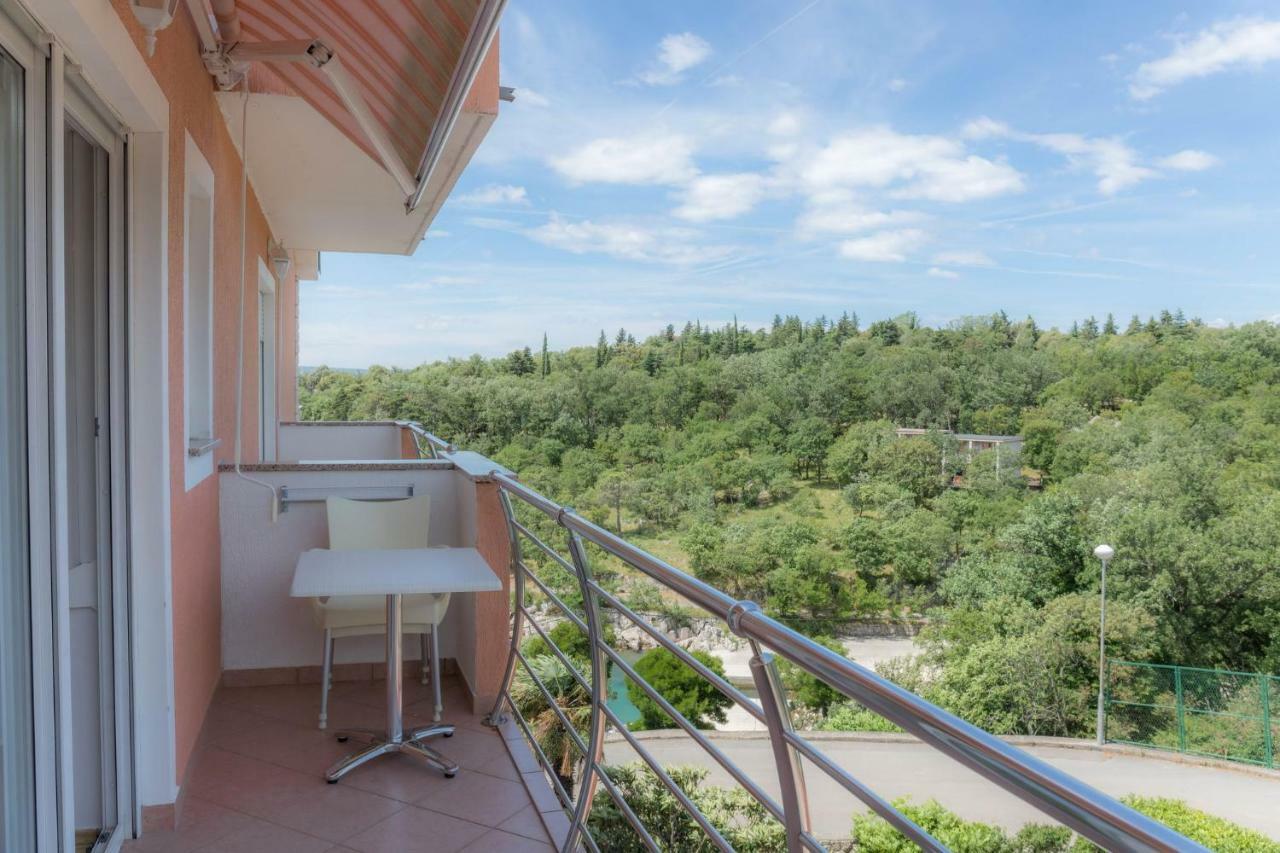 Apartments Zorica Dramalj Luaran gambar